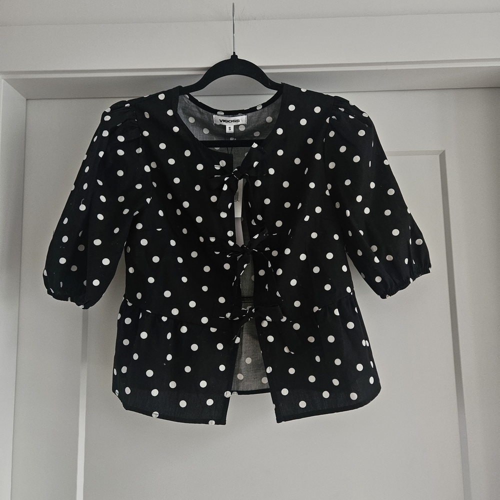 Vigoss Black and White Polka Dot Tie Front Puff Sleeve Top 100% Cotton